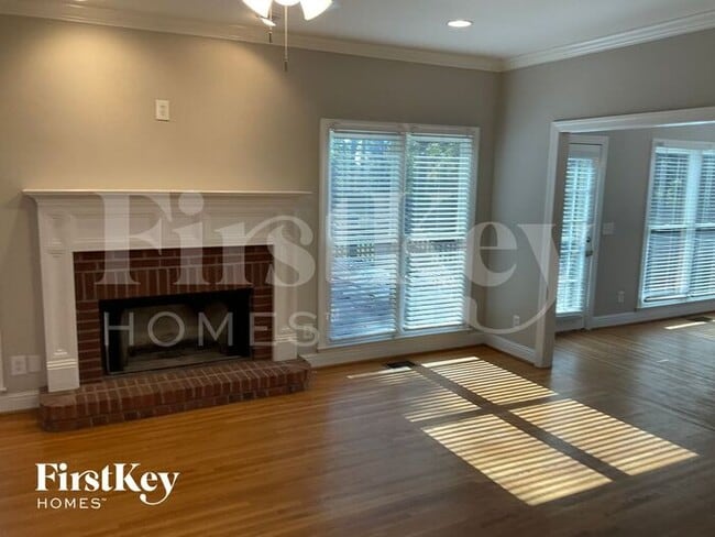 445 Conroy Cir in Sterrett, AL - Building Photo - Building Photo