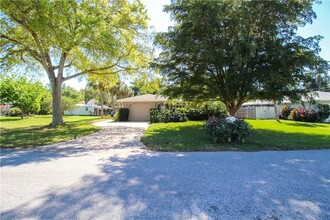 2908 Yorktown St in Sarasota, FL - Building Photo - Building Photo