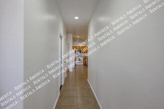 6837 N 81st Dr in Glendale, AZ - Building Photo - Building Photo