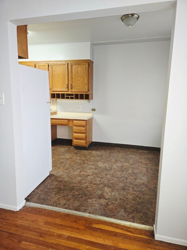 property at 10 S West St