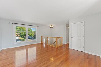 147 Majestic Dr in Lombard, IL - Building Photo - Building Photo