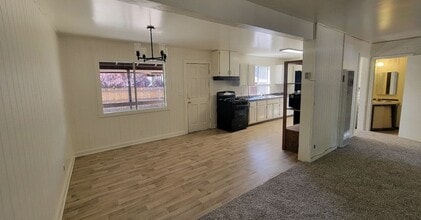 205 Oak St in Frazier Park, CA - Building Photo - Building Photo