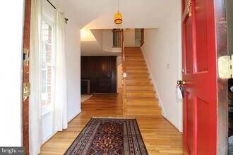 6113 Dunleer Ct in Bethesda, MD - Building Photo - Building Photo
