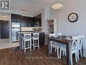 50 Absolute Ave in Mississauga, ON - Building Photo - Building Photo