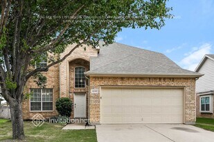 1248 Sweetwater Dr in Burleson, TX - Building Photo
