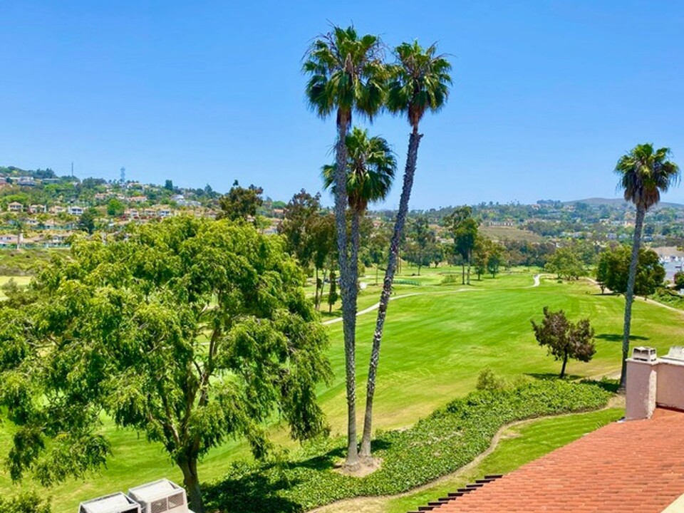 2508 Navarra Dr in Carlsbad, CA - Building Photo