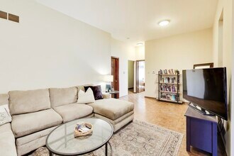 922 W Fullerton Ave in Chicago, IL - Building Photo - Building Photo