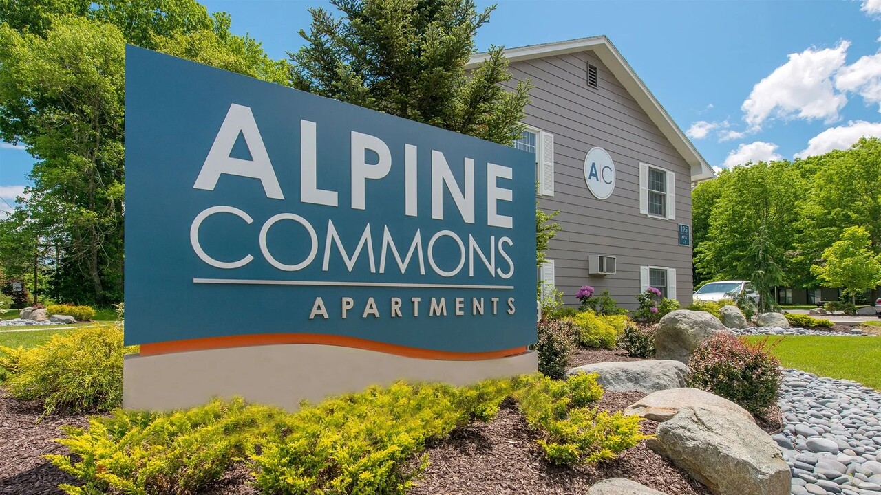 Alpine Commons in Amherst, MA - Building Photo