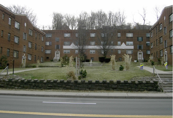 Colonial Terrace in Pittsburgh, PA - Foto de edificio - Building Photo