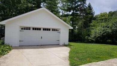 1025 Hillcrest Rd in West Lafayette, IN - Building Photo - Building Photo
