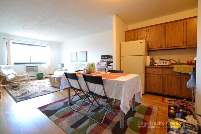 property at 35 Glencoe St