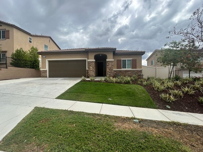 property at 251 Tanglewood Dr