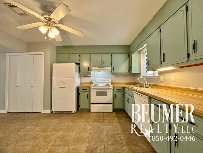 5791 Coronada Blvd in Pensacola, FL - Building Photo - Building Photo