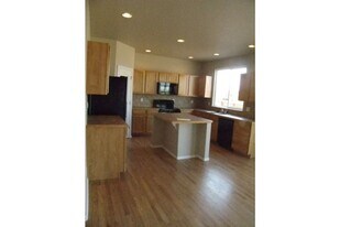 3327 Curlew Dr in Berthoud, CO - Building Photo