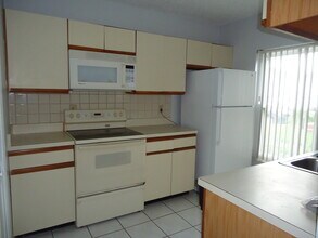 1613 Little River Dr in Orlando, FL - Building Photo - Building Photo
