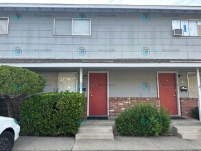 1658 Idlewild Dr in Reno, NV - Building Photo - Building Photo