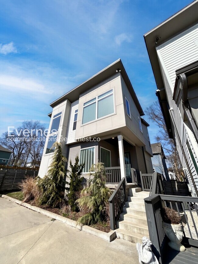 915 Delmas Ave in Nashville, TN - Building Photo - Building Photo