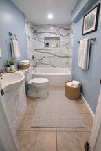 9124 Liberty Rd in Randallstown, MD - Foto de edificio - Building Photo