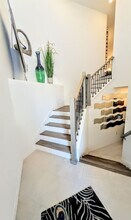 5639 N Honore Ave in Sarasota, FL - Building Photo - Building Photo