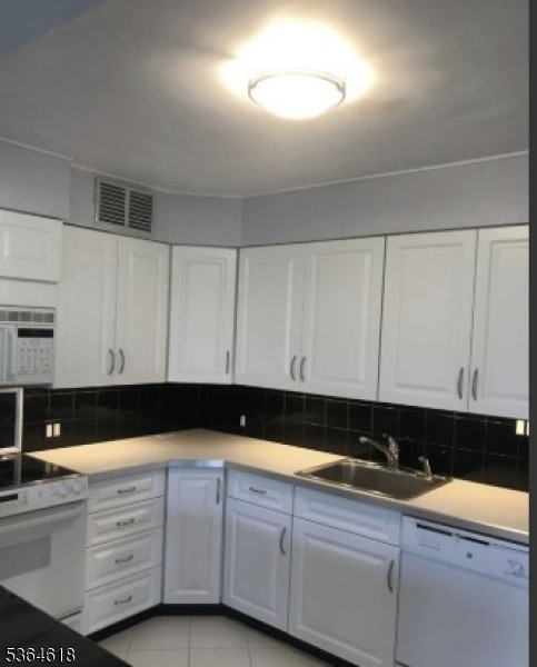 1 Claridge Dr in Verona, NJ - Building Photo - Building Photo