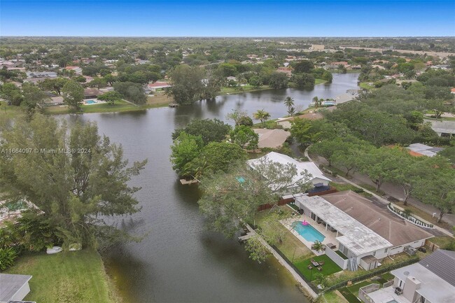 1941 SW 52nd Terrace in Plantation, FL - Building Photo - Building Photo