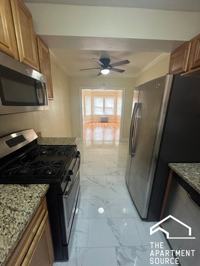 6214 N Mozart St in Chicago, IL - Building Photo - Building Photo