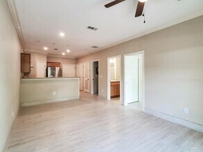 2425 E Johnson Ave in Pensacola, FL - Building Photo - Building Photo