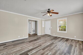 79 Crest Oak Dr in Starkville, MS - Foto de edificio - Building Photo