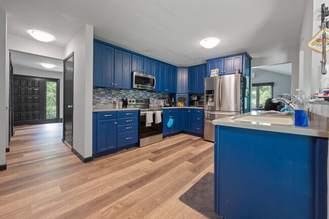 143 Willington Hill Rd, Unit 1 in Willington, CT - Building Photo - Building Photo