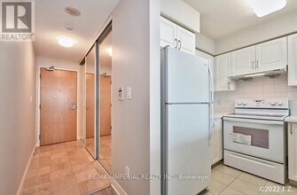 88-2988 Grangeway Ave in Toronto, ON - Building Photo - Building Photo