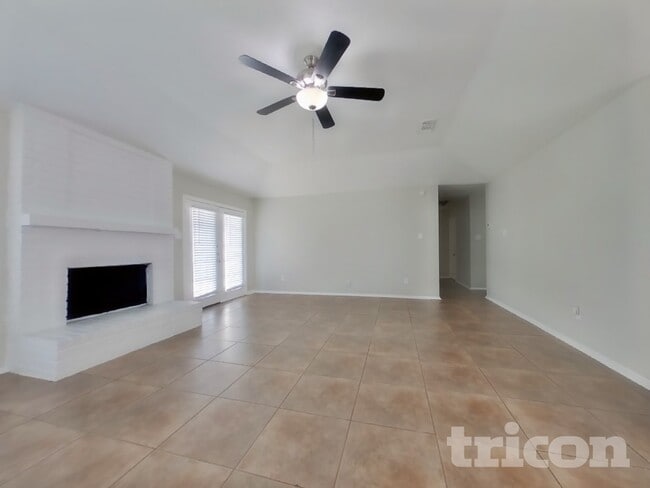 11451 Stoughton Dr in Houston, TX - Building Photo - Building Photo