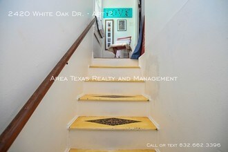 2420 White Oak Dr-Unit -Apt 2 in Houston, TX - Building Photo - Building Photo