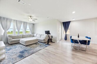 7608 Leitrim Wy in Austin, TX - Building Photo - Building Photo