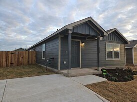 510 Sunray Dr in Lockhart, TX - Building Photo