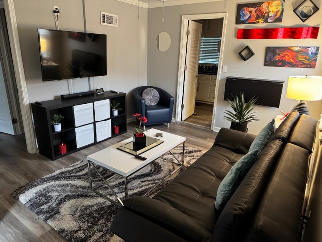 property at 1234 Sandgate Rd SW
