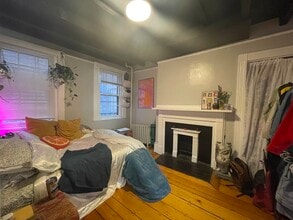 4 Champney Pl in Boston, MA - Building Photo - Building Photo