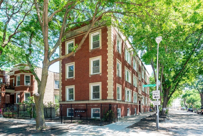 property at 1340 W Hollywood Ave