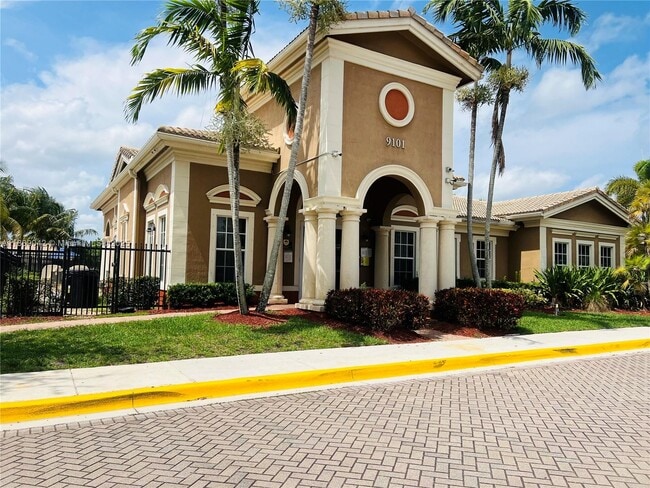 9125 Whistable Walk in Tamarac, FL - Building Photo - Building Photo