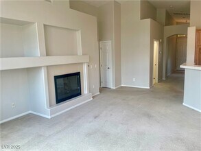 7412 Bedford Pine Ct in Las Vegas, NV - Building Photo - Building Photo