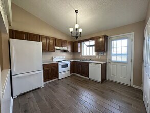 399 W Frances St in Jacksonville, NC - Building Photo - Building Photo