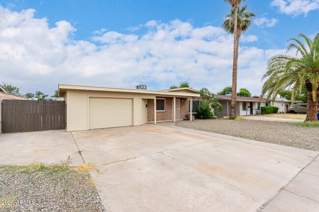 1122 E Marny Rd in Tempe, AZ - Building Photo - Building Photo