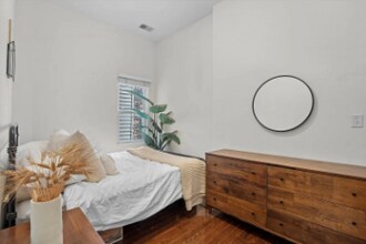2672 N Halsted St, Unit 3W in Chicago, IL - Building Photo - Building Photo