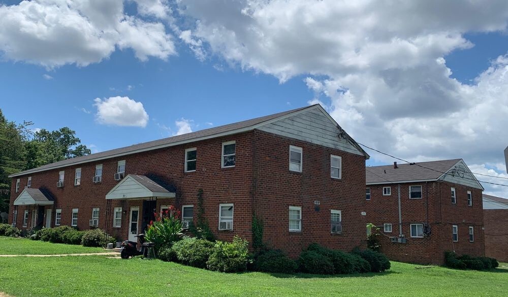 1909 Whitcomb St-Unit -5 in Richmond, VA - Building Photo