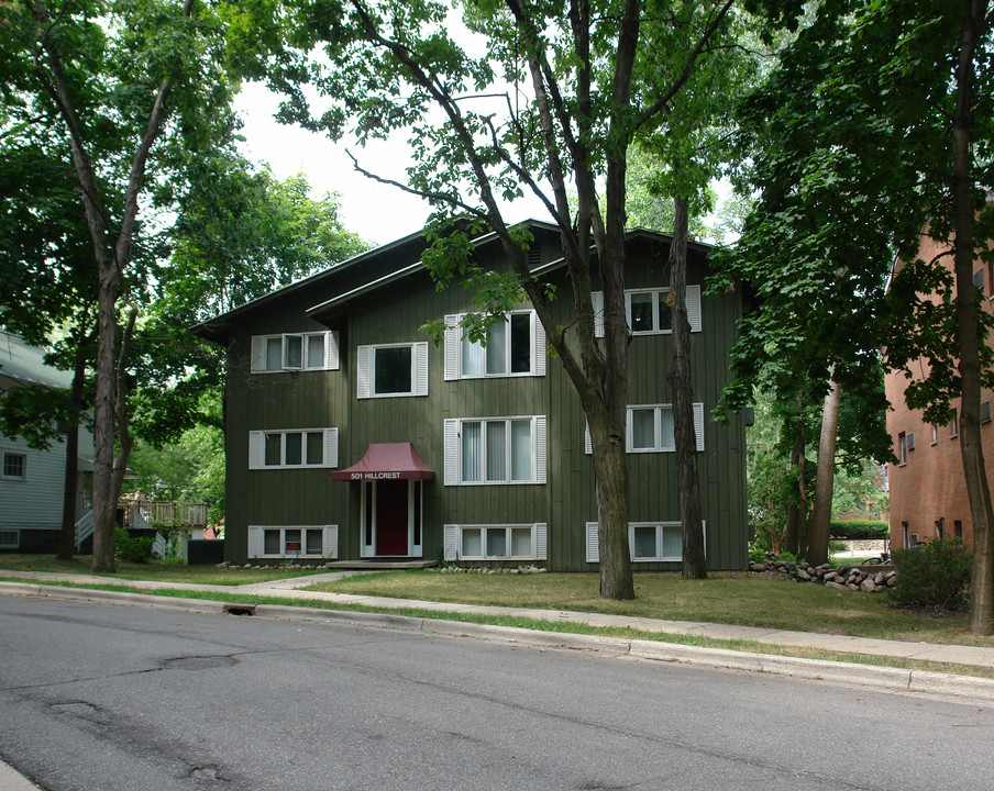 501 Hillcrest Ave in East Lansing, MI - Building Photo