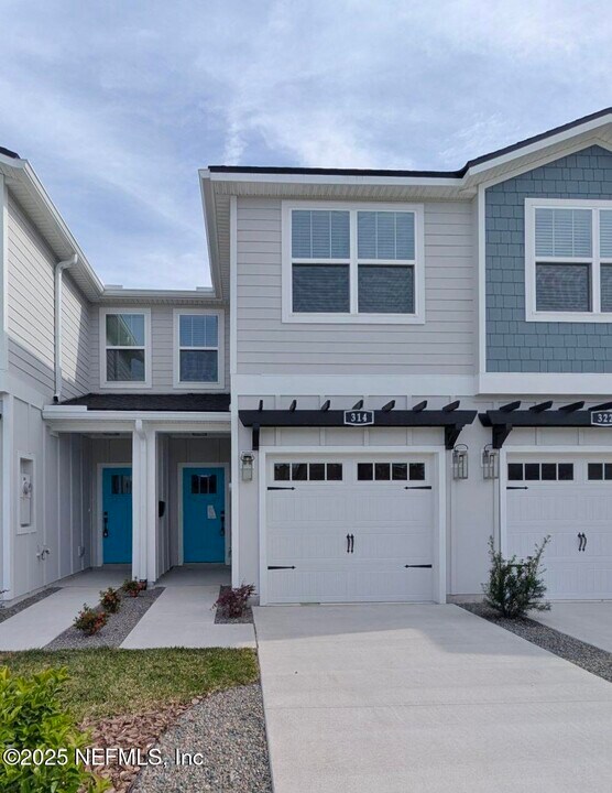 314 12th Ave N in Jacksonville Beach, FL - Building Photo