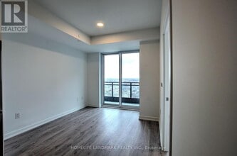 9763 Markham Rd in Markham, ON - Building Photo - Building Photo