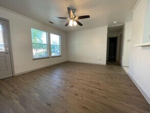 4102 Opal Ave in Dallas, TX - Building Photo - Building Photo