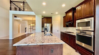 10107 Deerpark Dr in Missouri City, TX - Building Photo - Building Photo