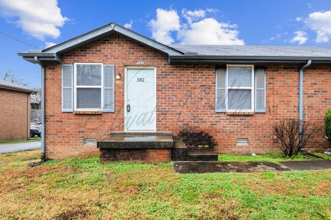 582 Tulip Grove Rd in Nashville, TN - Building Photo - Building Photo