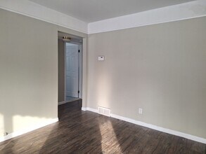 24568 Bolam Ave in Warren, MI - Foto de edificio - Building Photo